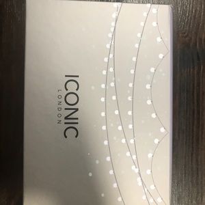 Iconic London Blaze Chaser Face Palette